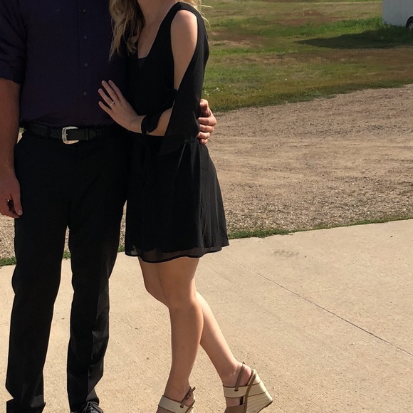 LULU’S brand BLACK DRESS - Picture 3 of 3